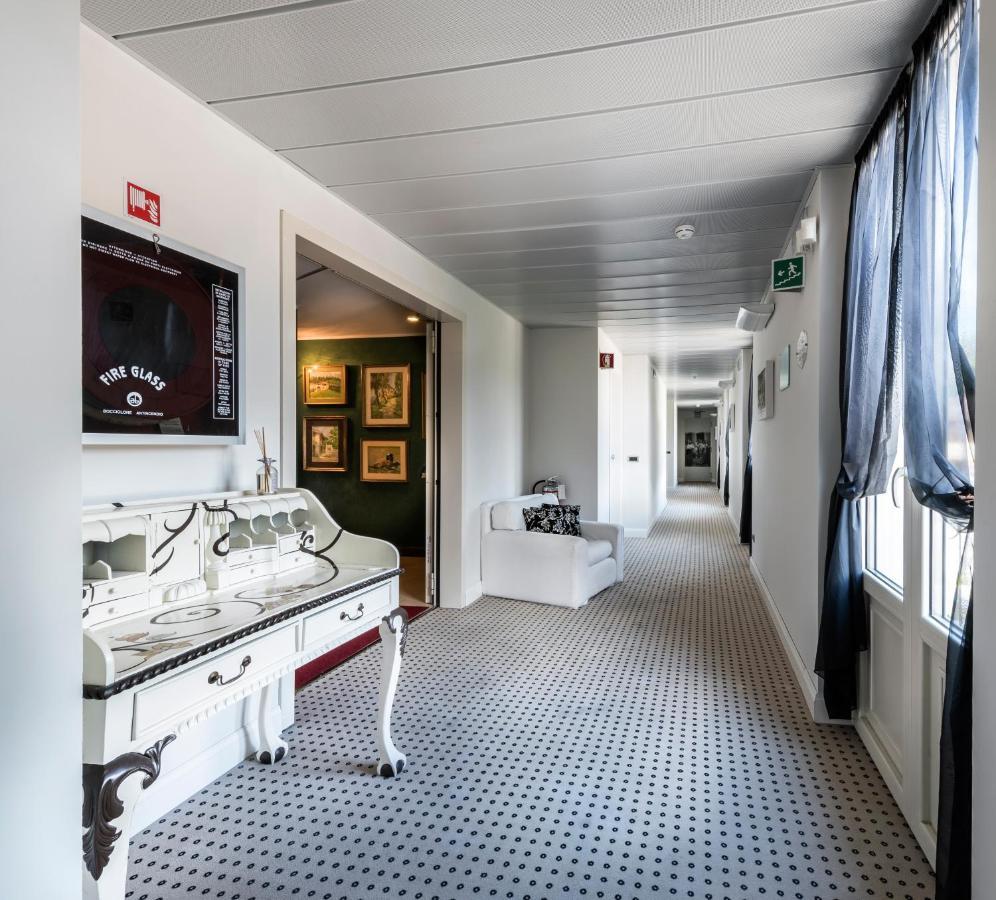 Hotel Il Corazziere Merone Extérieur photo